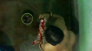 मोठ्या स्तनांसह हे वांछनीय वेबकॅम बेब एखाद्याला धक्का बसण्याचे कारण आहे