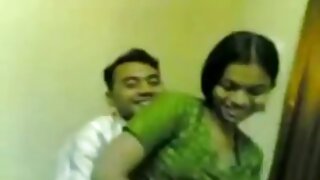 लेगी श्यामला कुत्री बीबीसीच्या उलट काउगर्ल पोझमध्ये तिची मांजर नष्ट करते